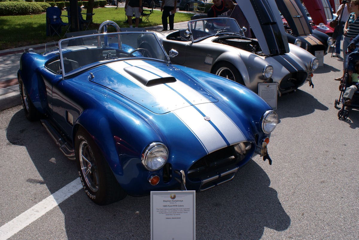 File:Shelby AC Cobra 1965 Replica Factory Five Racing FFR RSideFront LakeMirrorClassic 17Oct09 (14413930489).jpg